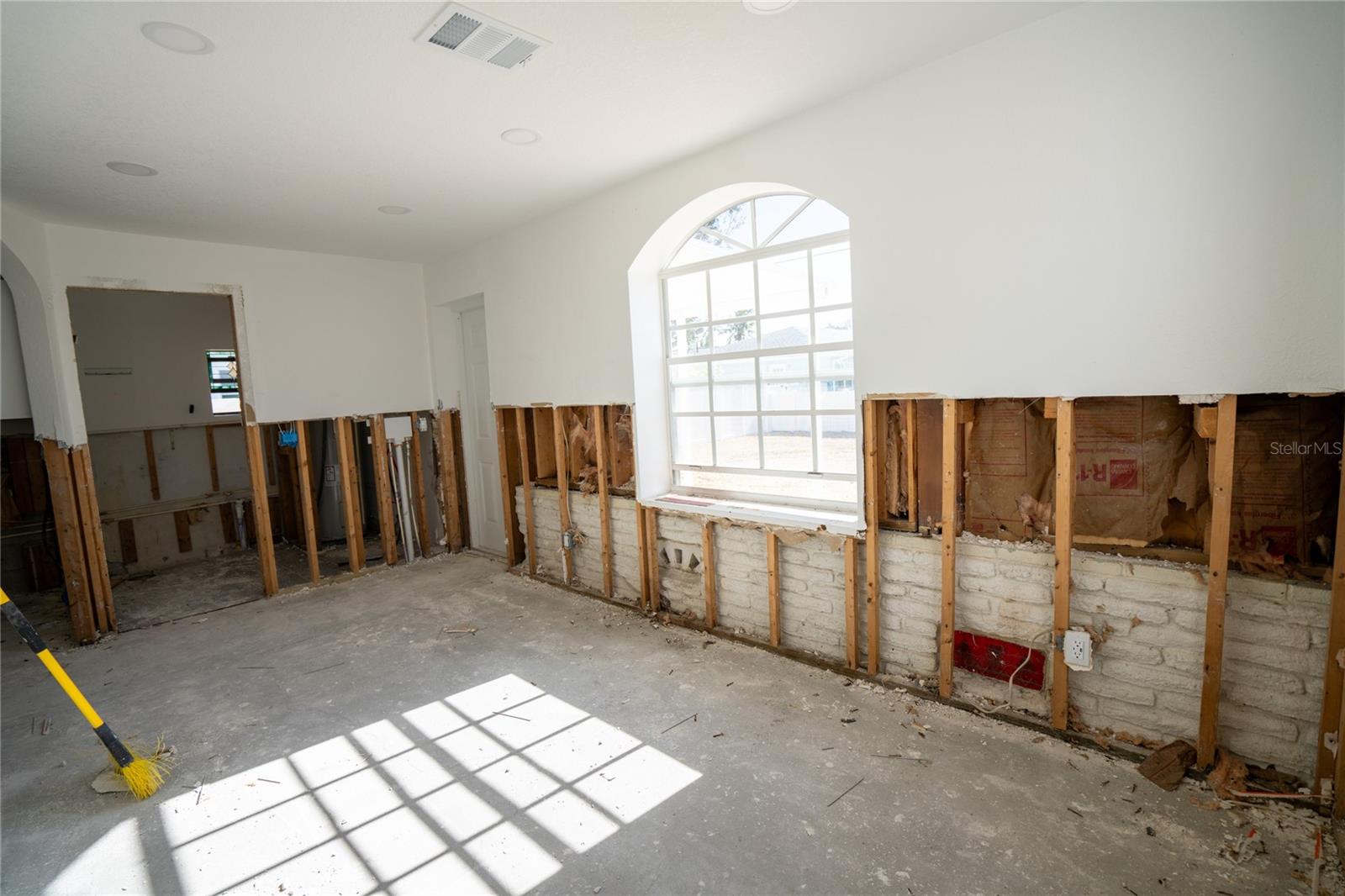 Image 21 of 37 For 7951 Gulf Boulevard