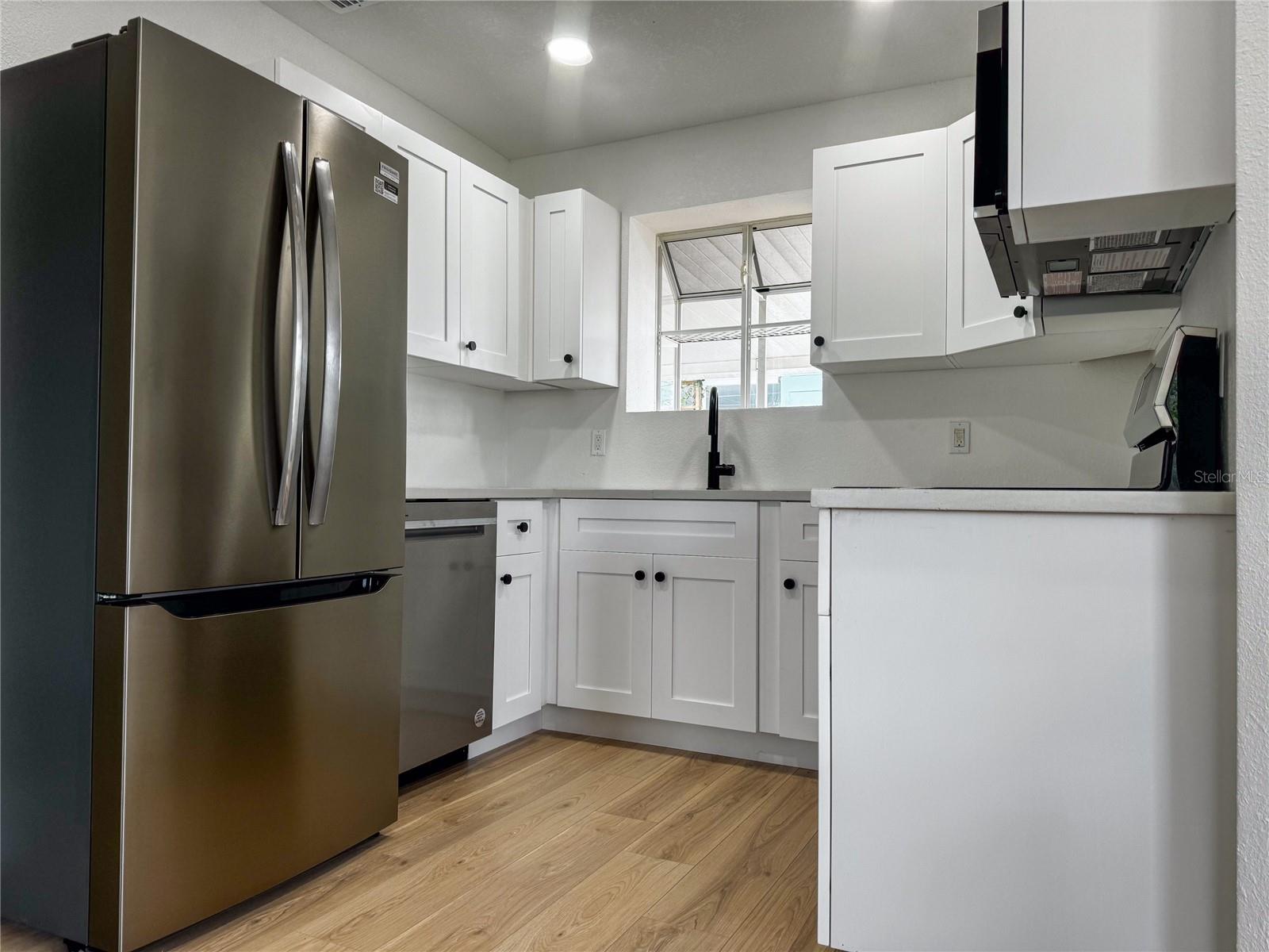 Image 31 of 37 For 7951 Gulf Boulevard