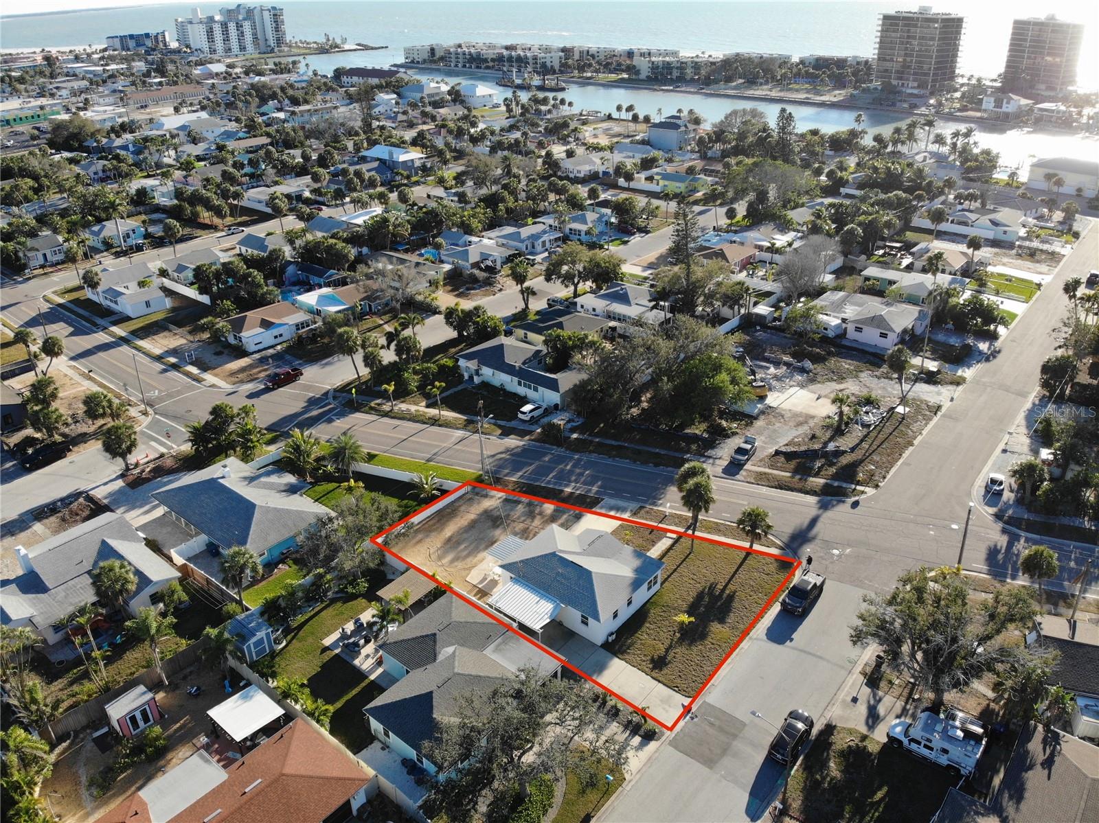 Image 8 of 37 For 7951 Gulf Boulevard