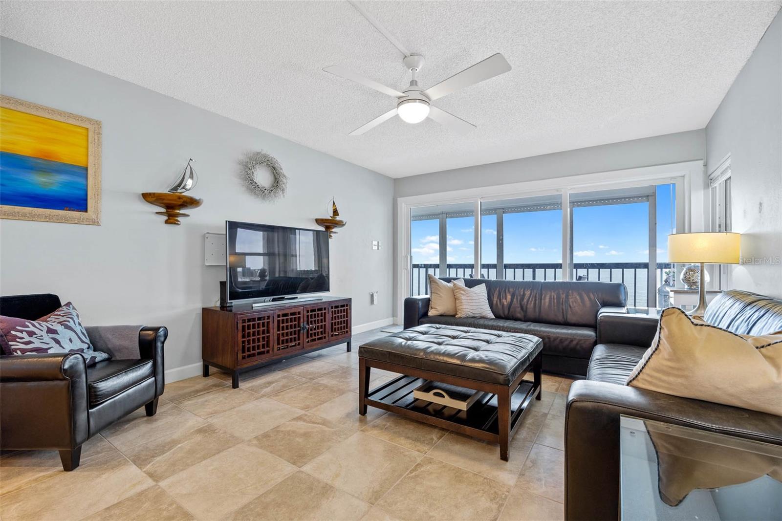 Image 10 of 30 For 19450 Gulf Boulevard 705