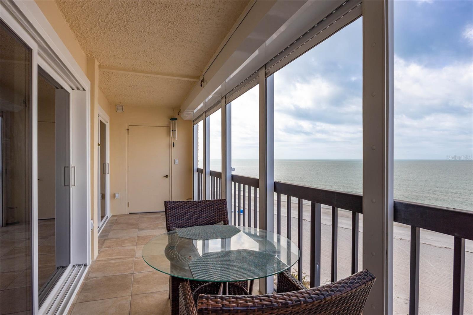 Image 13 of 30 For 19450 Gulf Boulevard 705