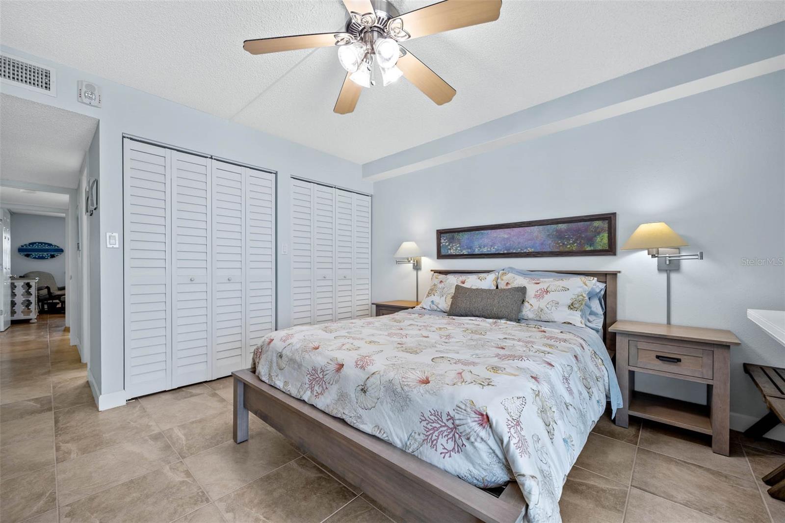 Image 18 of 30 For 19450 Gulf Boulevard 705