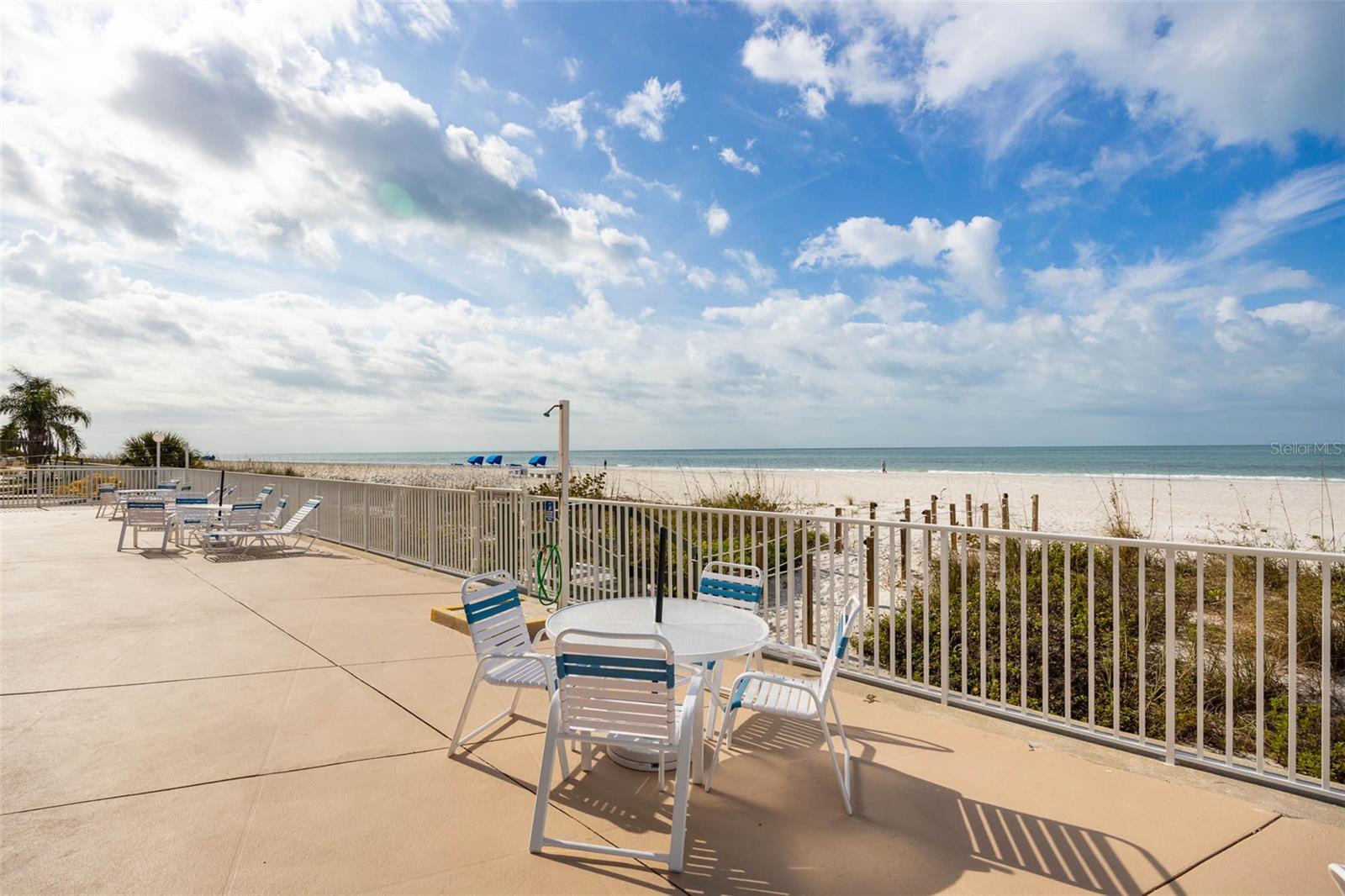 Image 23 of 30 For 19450 Gulf Boulevard 705