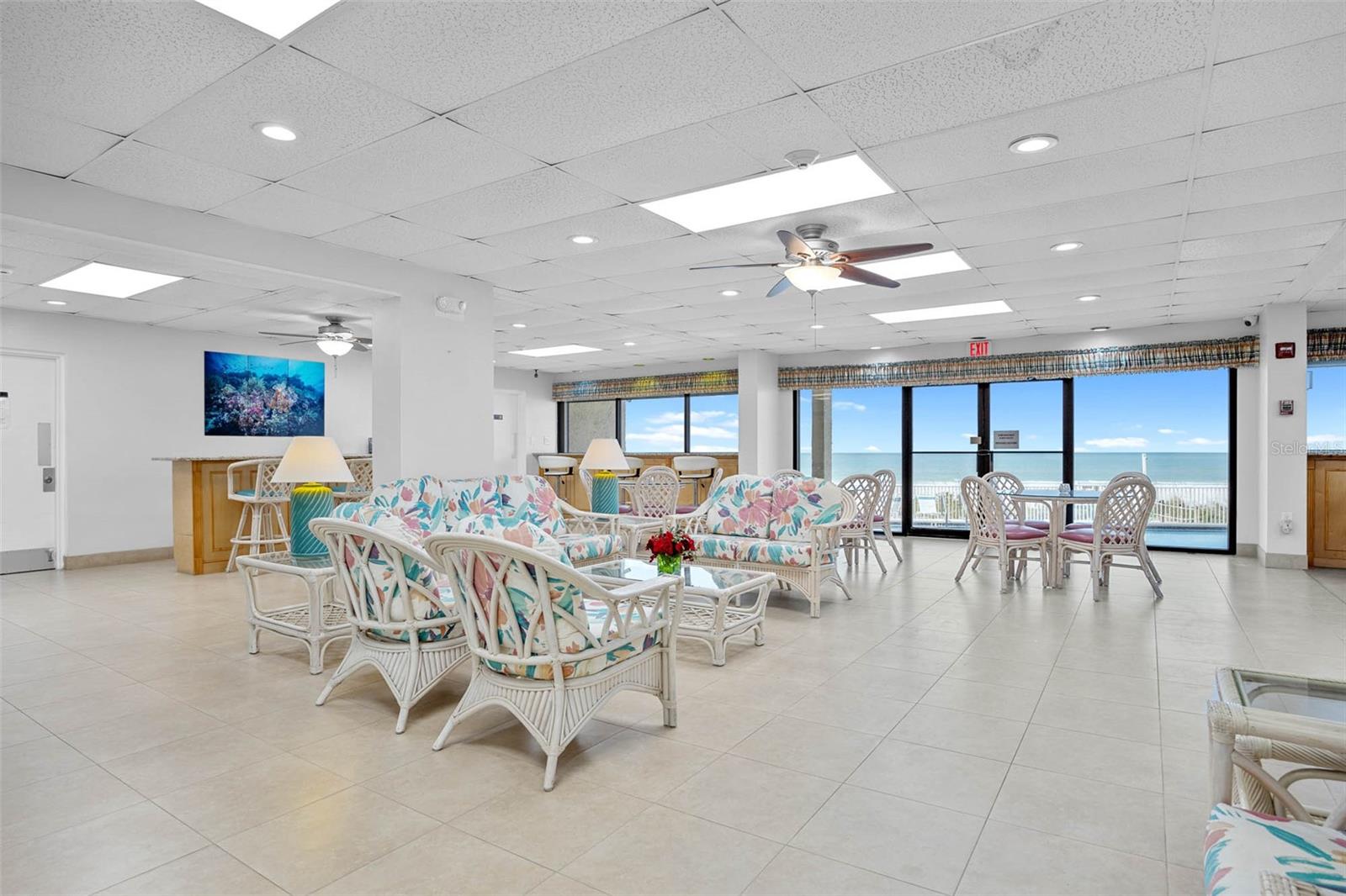 Image 25 of 30 For 19450 Gulf Boulevard 705