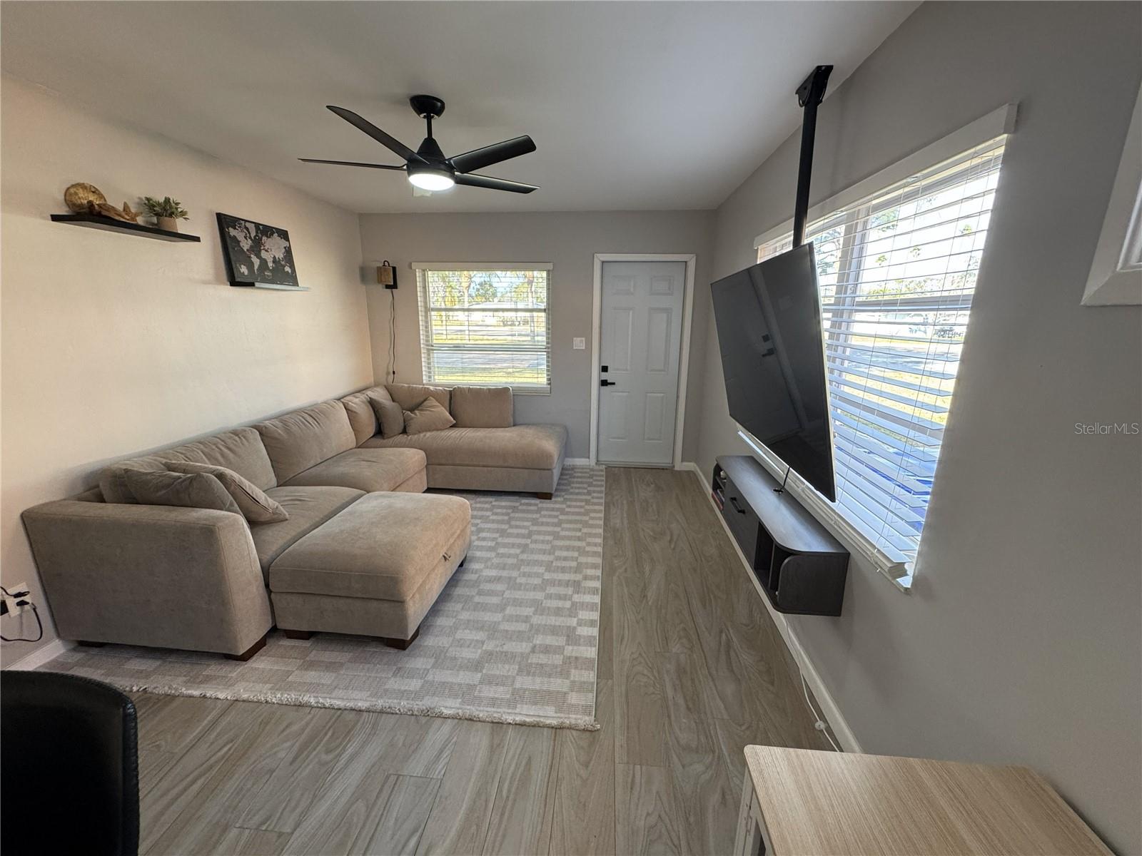 Image 15 of 24 For 1863 Pasadena Drive