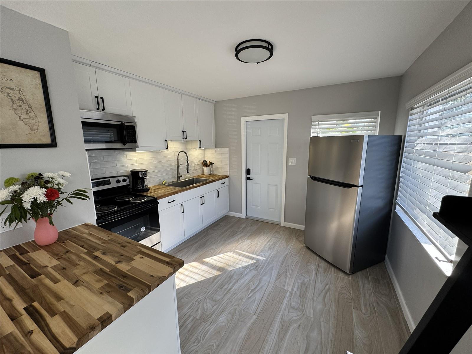 Image 3 of 24 For 1863 Pasadena Drive