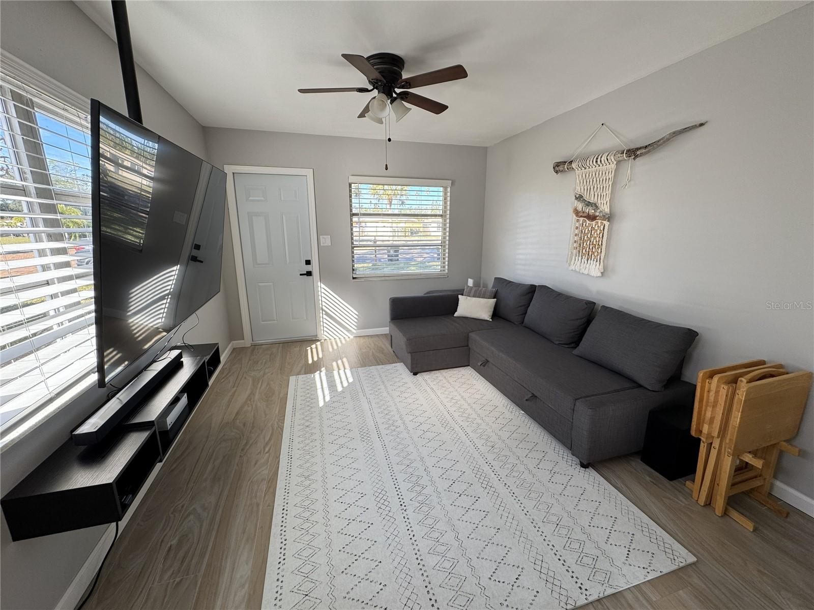 Image 7 of 24 For 1863 Pasadena Drive