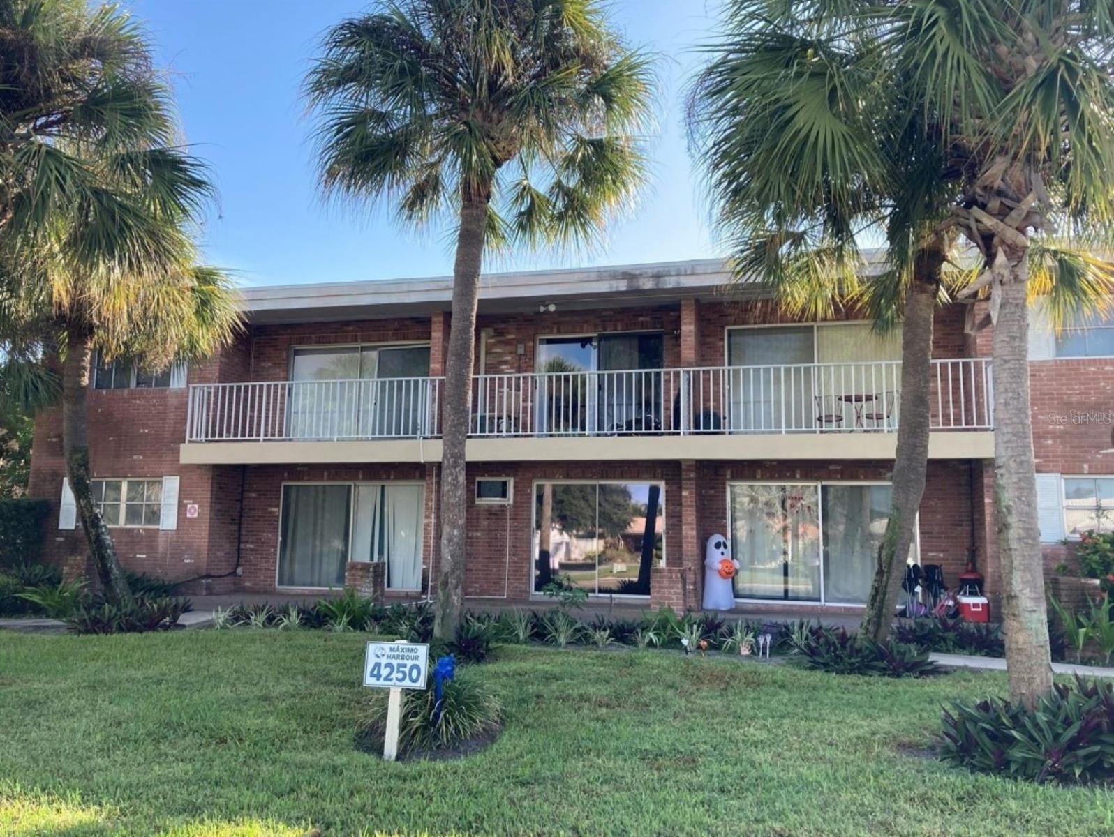 Details for 4250 37th Street S 2, ST PETERSBURG, FL 33711