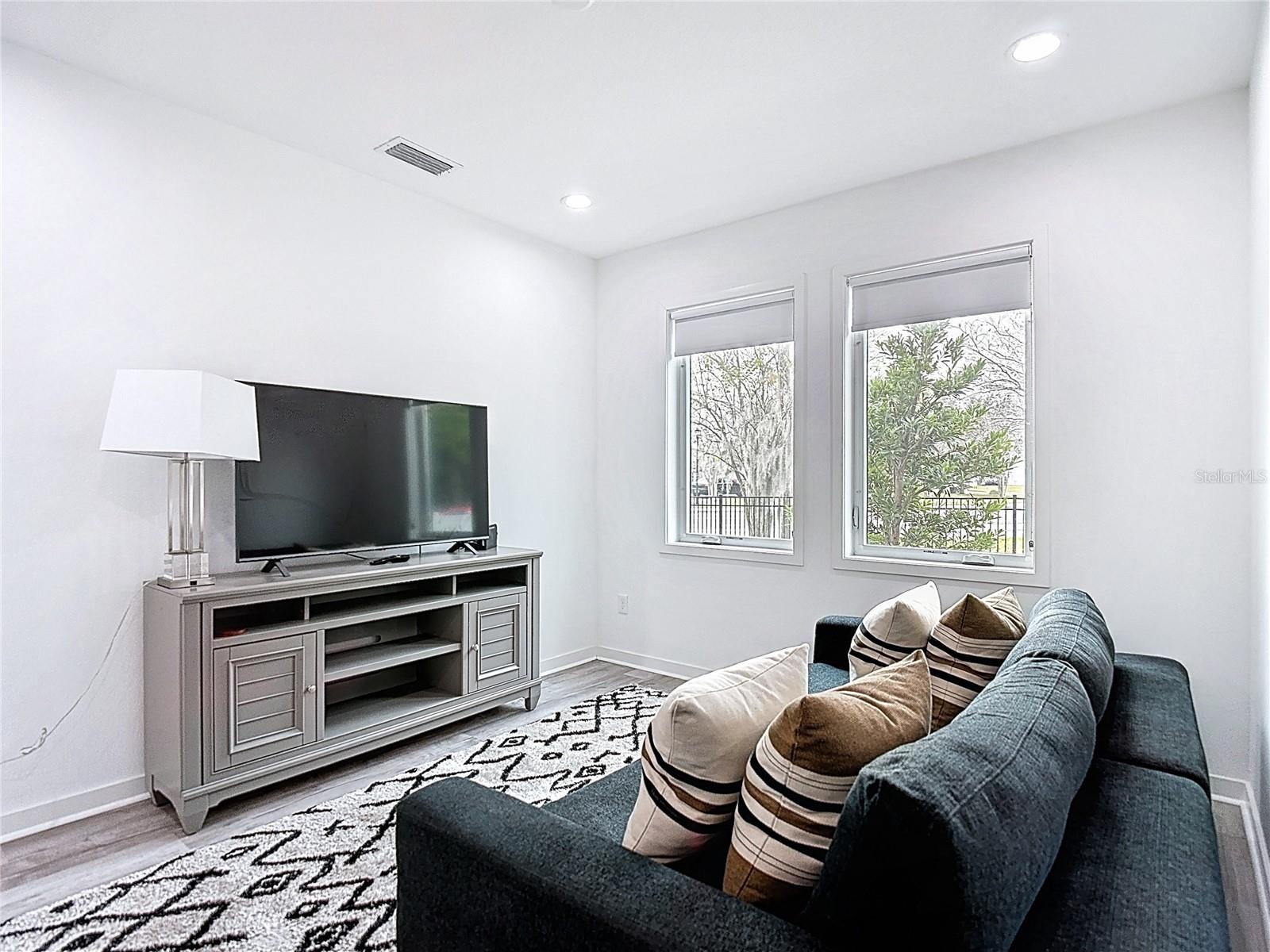 Image 16 of 61 For 2108 22nd Avenue 1