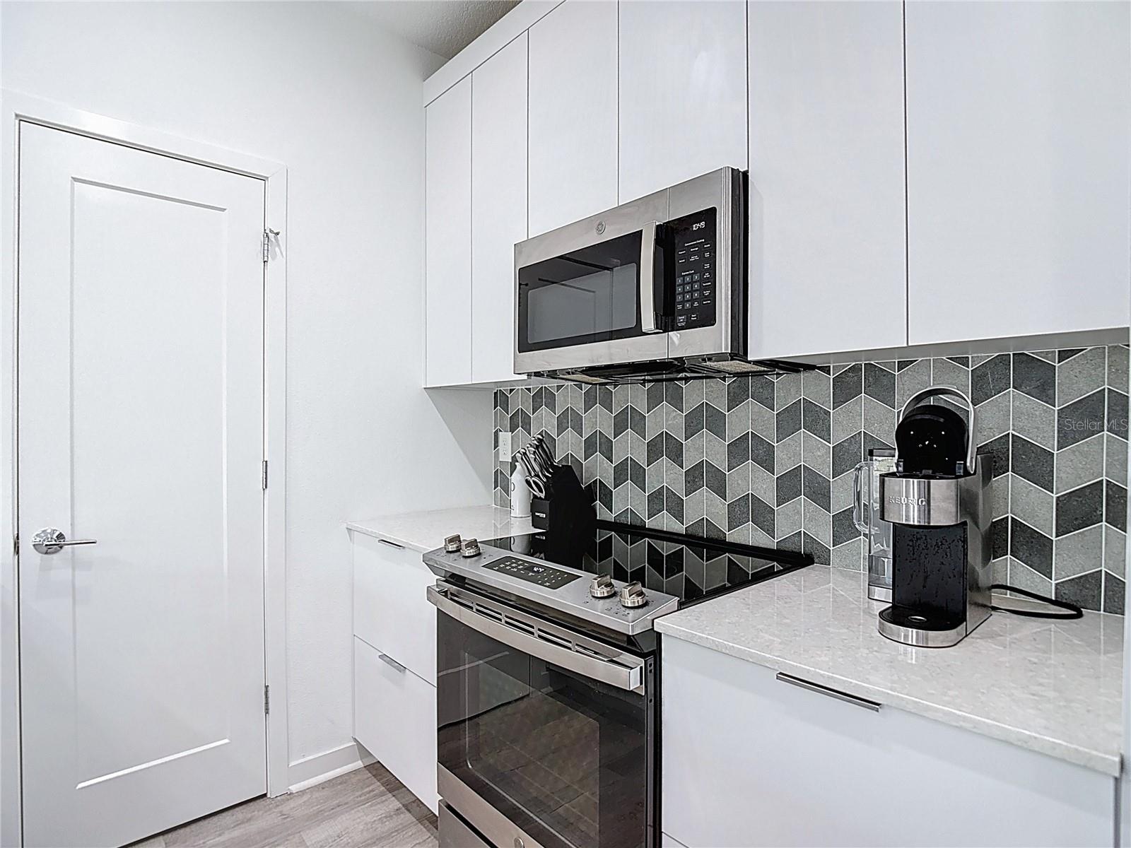 Image 21 of 61 For 2108 22nd Avenue 1