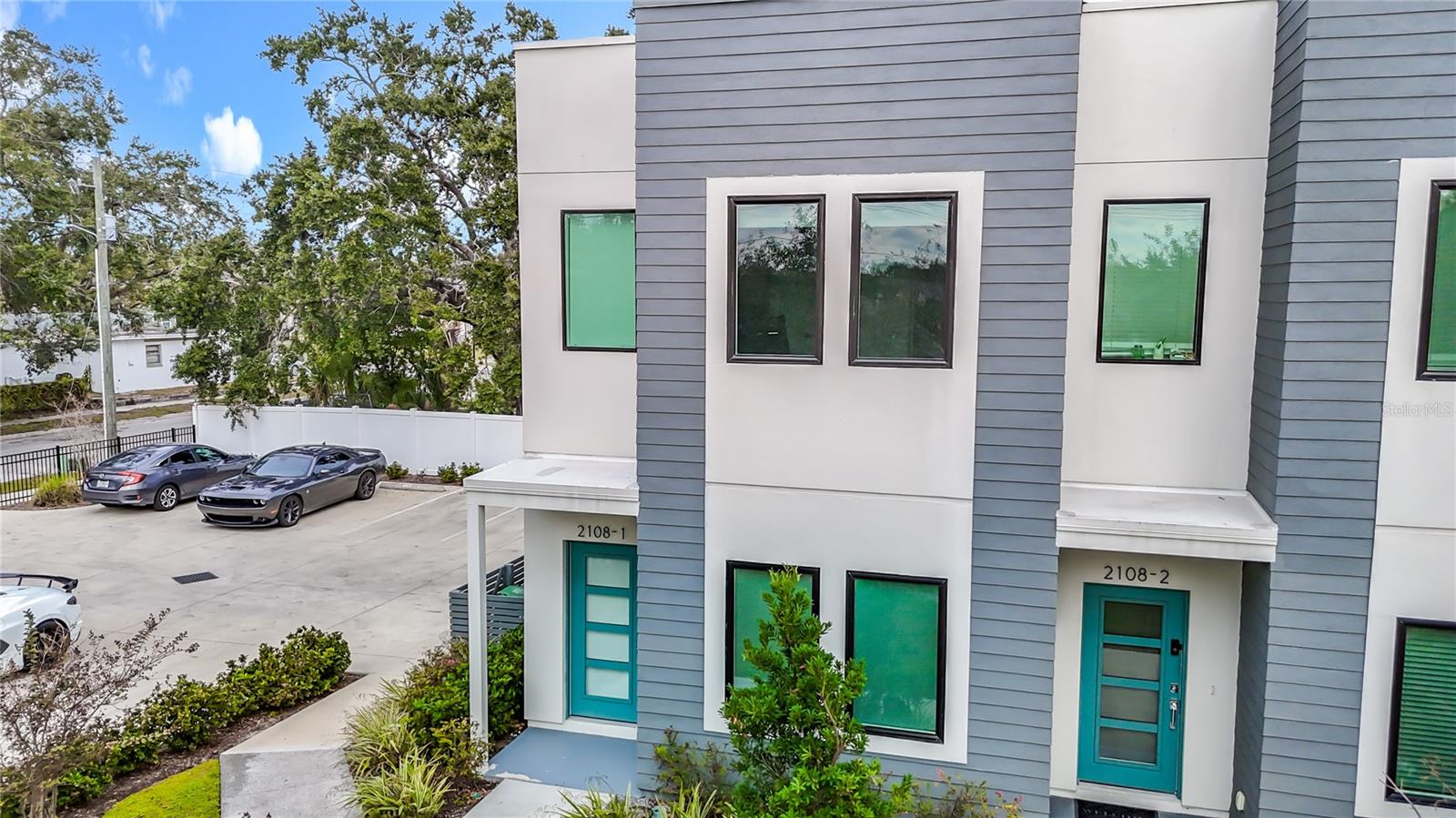 Image 3 of 61 For 2108 22nd Avenue 1