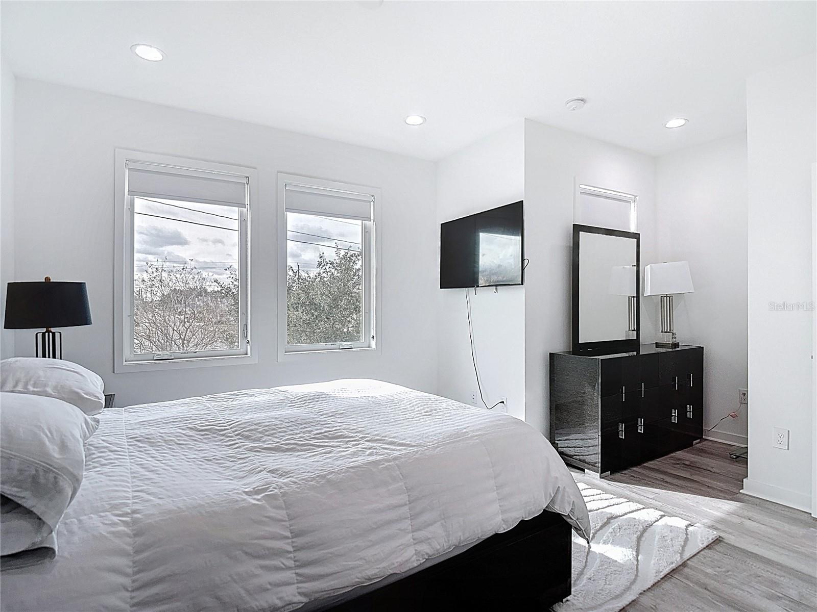 Image 32 of 61 For 2108 22nd Avenue 1