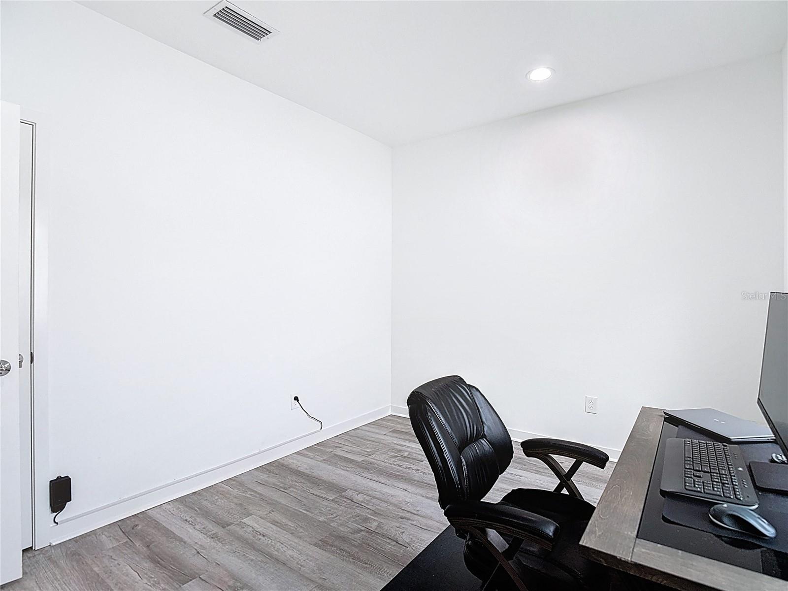 Image 50 of 61 For 2108 22nd Avenue 1