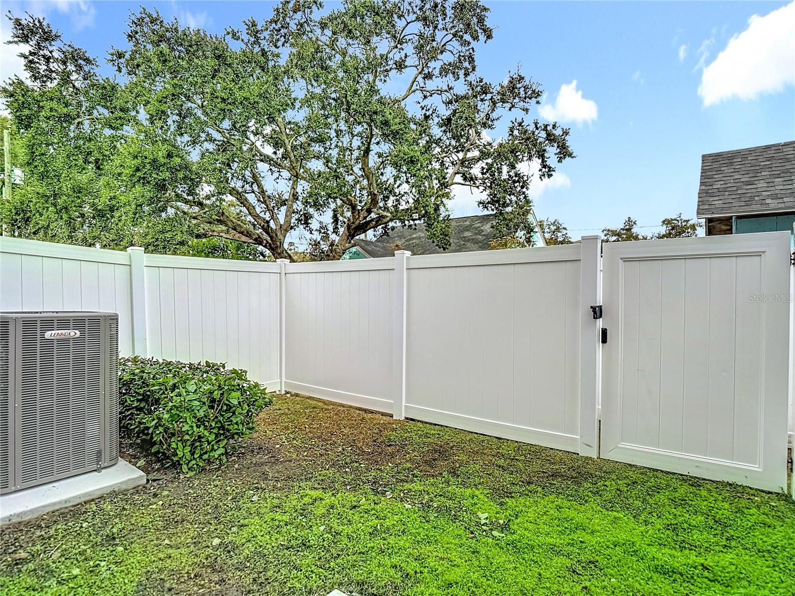 Image 54 of 61 For 2108 22nd Avenue 1