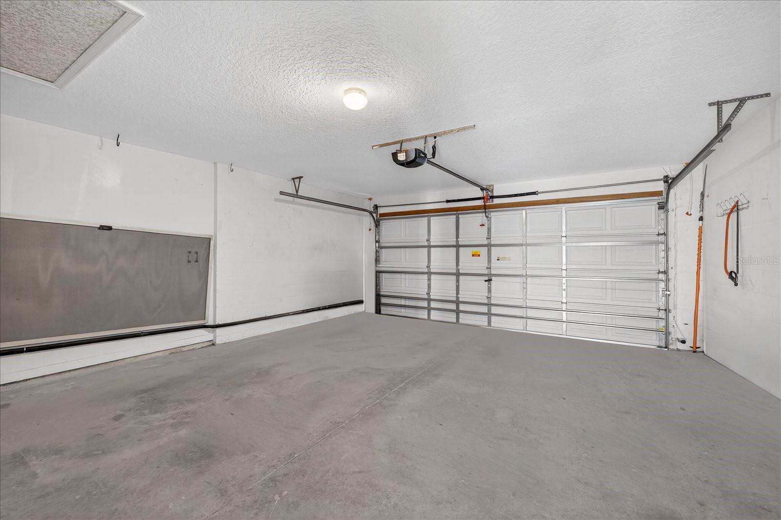 Image 26 of 43 For 12705 Westwood Lakes Boulevard