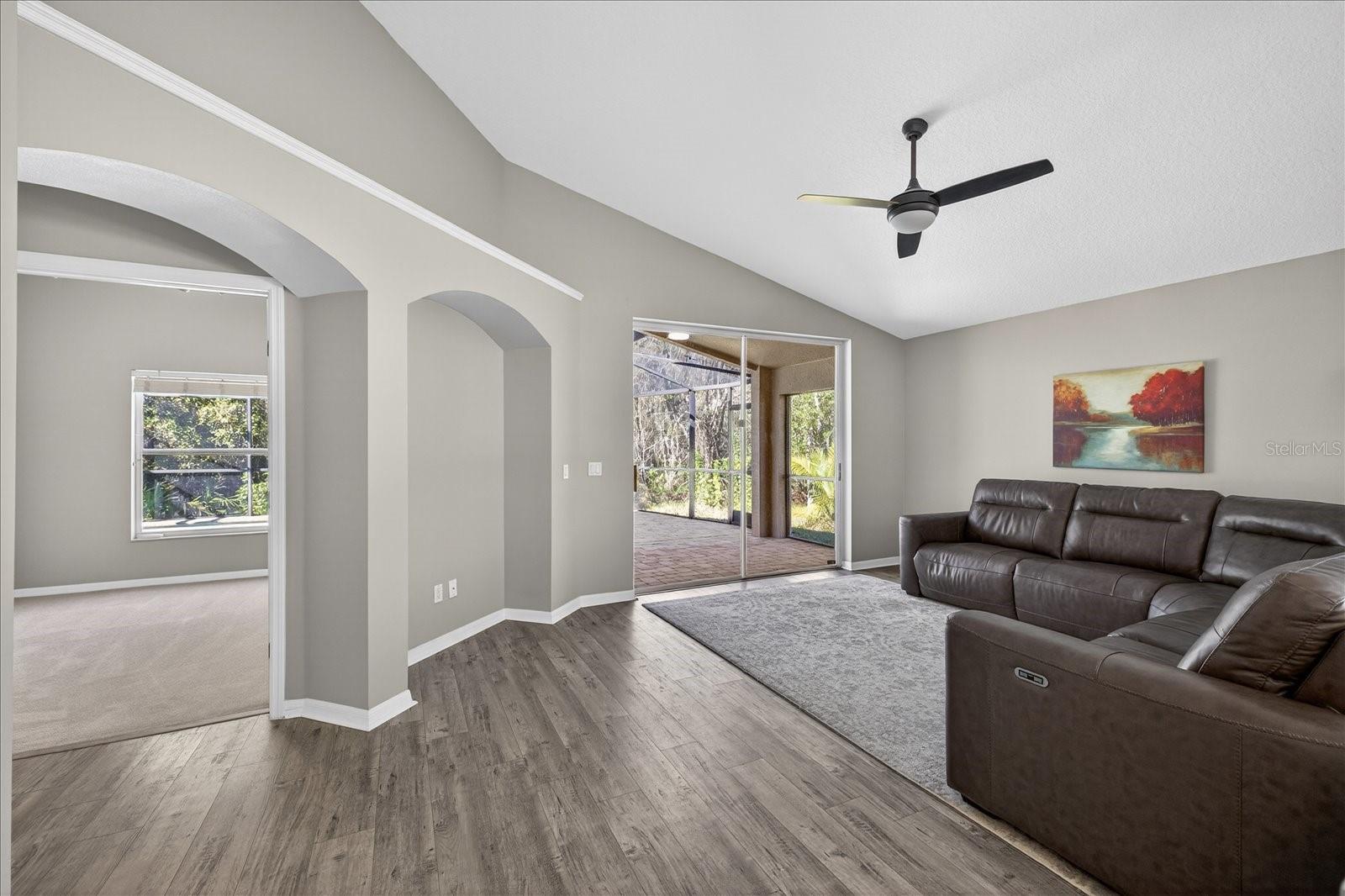 Image 27 of 43 For 12705 Westwood Lakes Boulevard