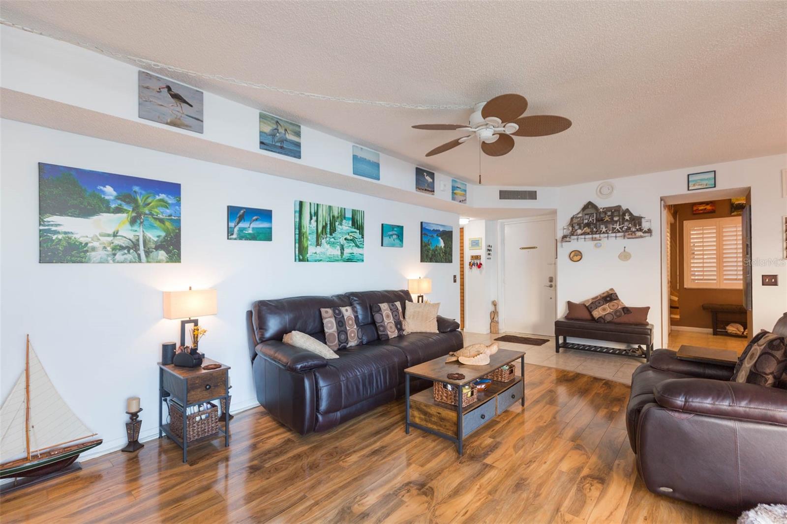 Image 11 of 38 For 5633 Puerta Del Sol Boulevard S 208