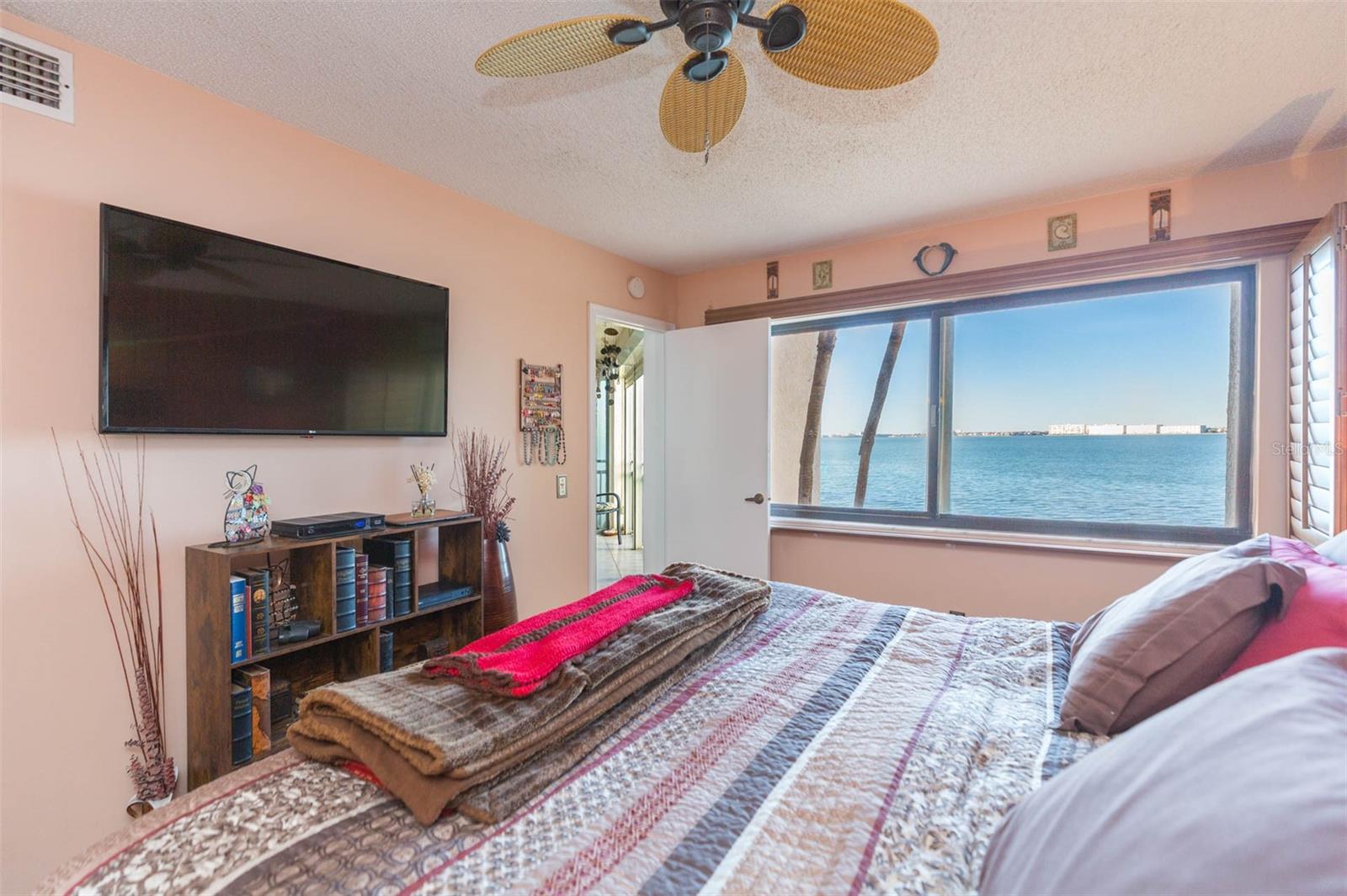 Image 22 of 38 For 5633 Puerta Del Sol Boulevard S 208