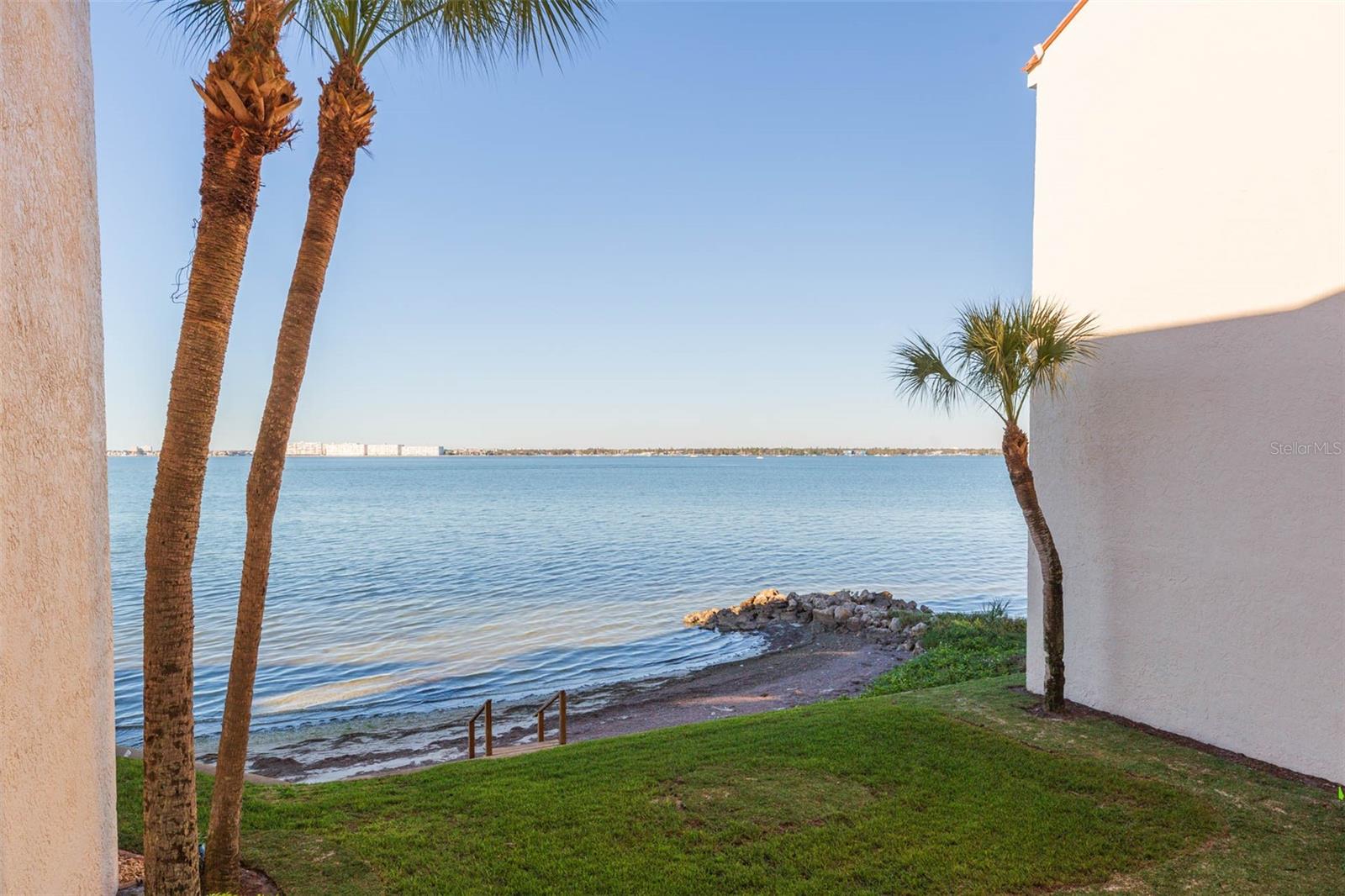 Image 25 of 38 For 5633 Puerta Del Sol Boulevard S 208