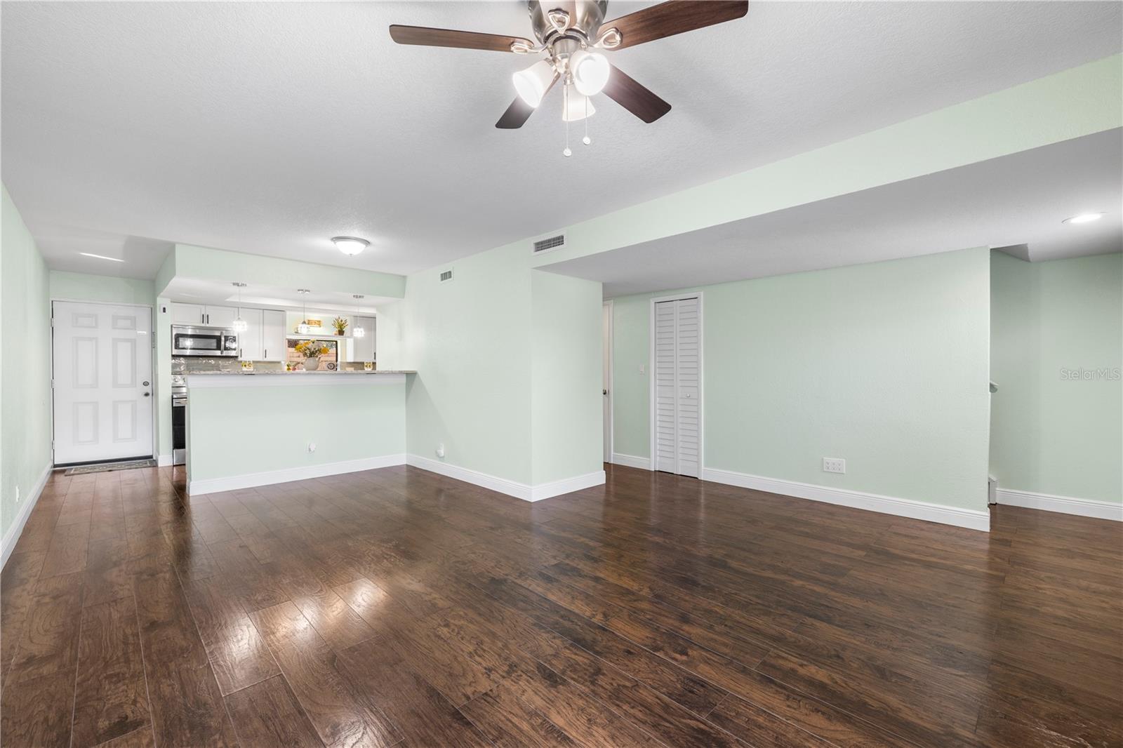 Image 12 of 58 For 8606 Palm Lane