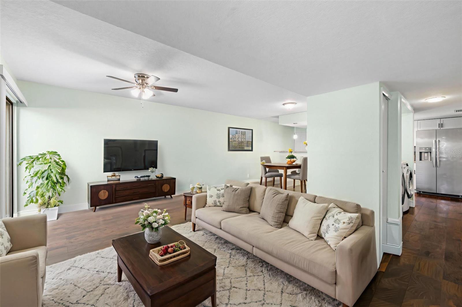 Image 13 of 58 For 8606 Palm Lane