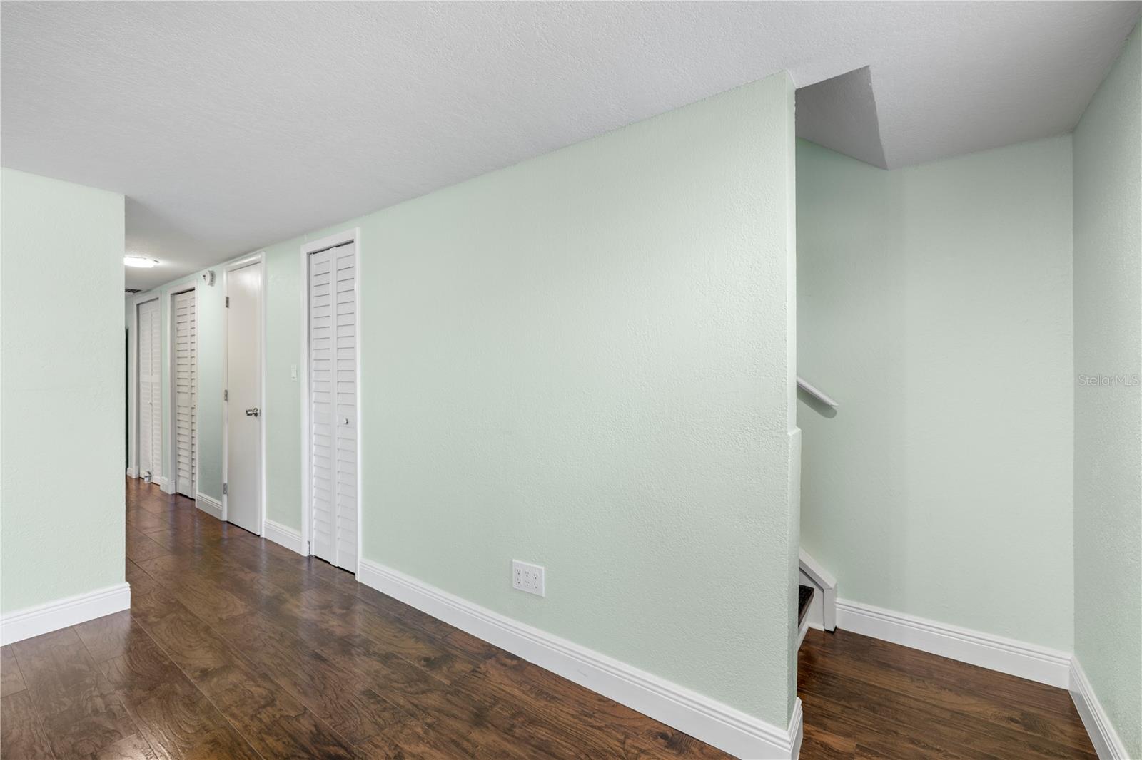 Image 24 of 58 For 8606 Palm Lane