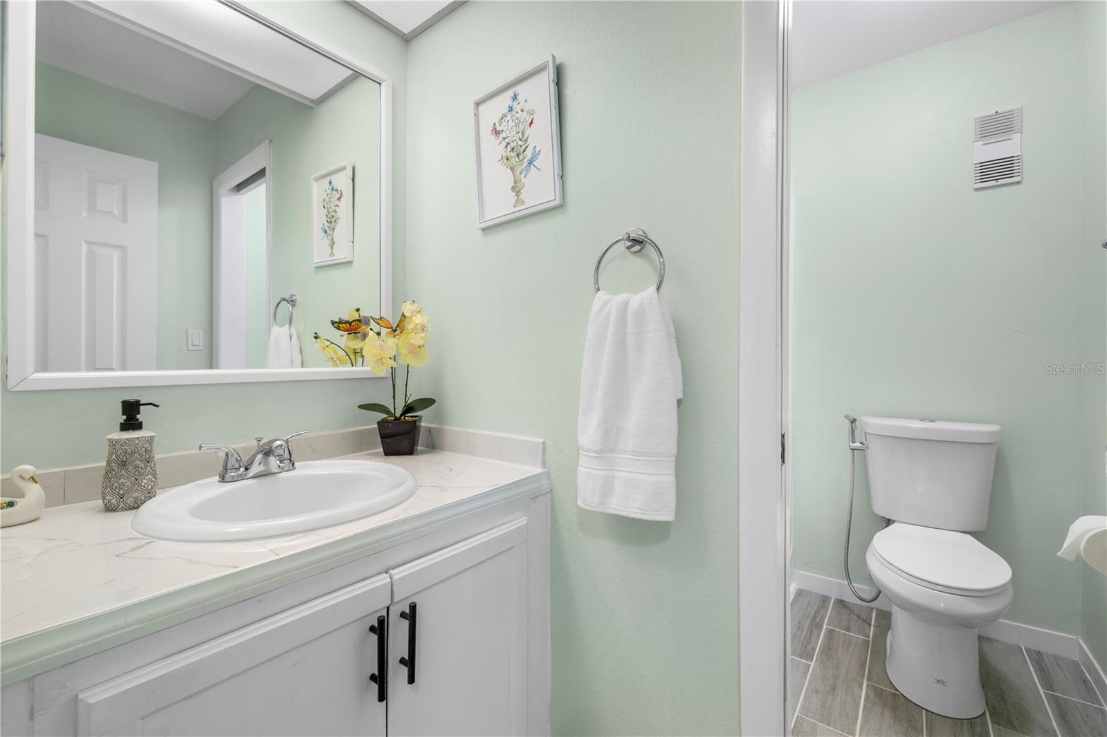 Image 25 of 58 For 8606 Palm Lane