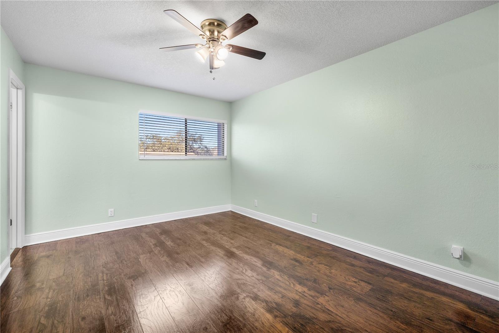 Image 31 of 58 For 8606 Palm Lane