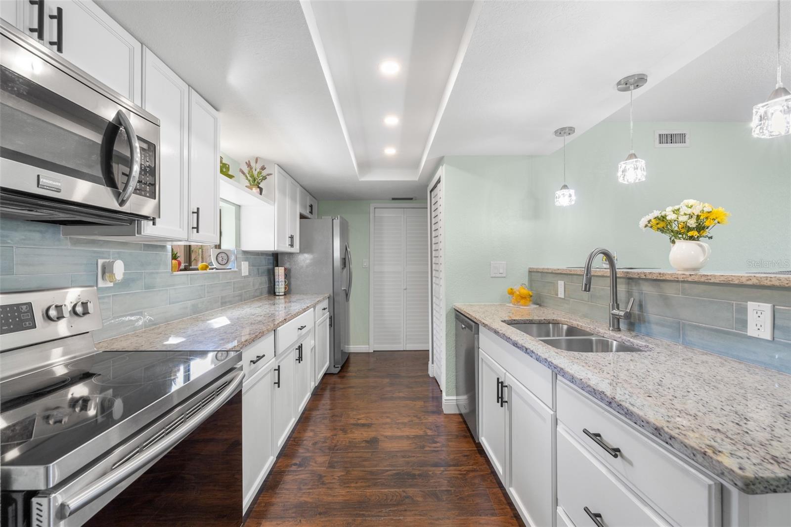 Image 6 of 58 For 8606 Palm Lane