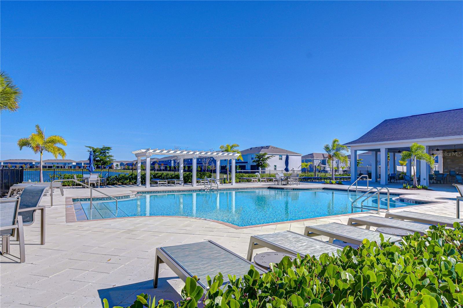 Image 28 of 31 For 219 Mangrove Shade Circle