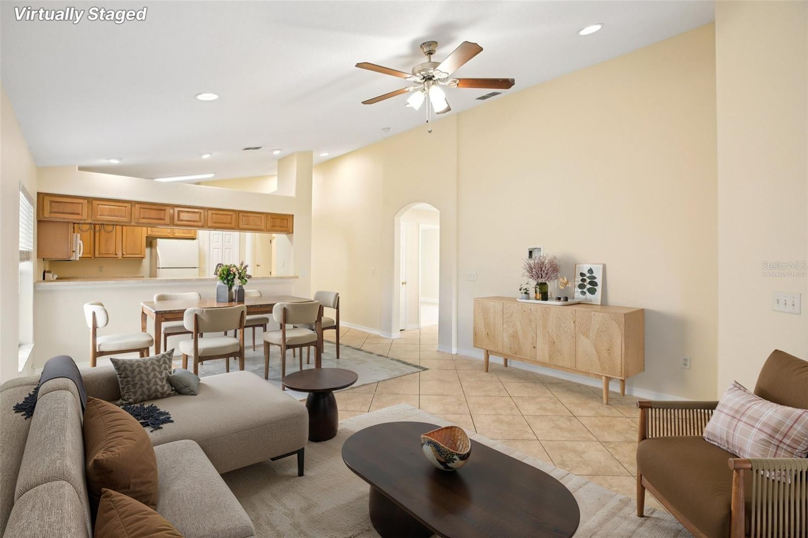 Listing photo id 4 for 2719 Union Street