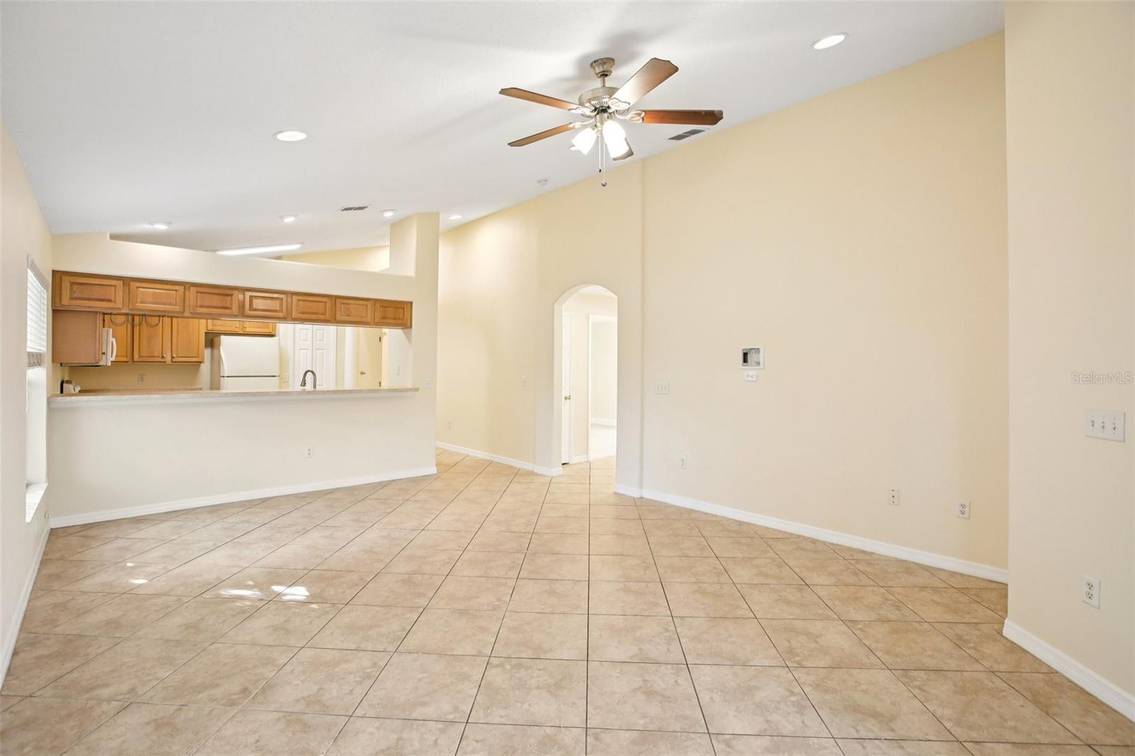 Listing photo id 5 for 2719 Union Street