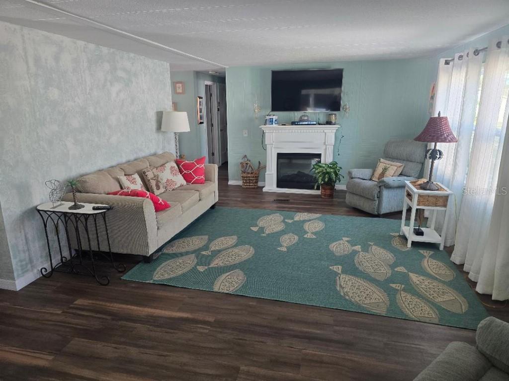 Image 10 of 19 For 808 53rd Avenue E 117