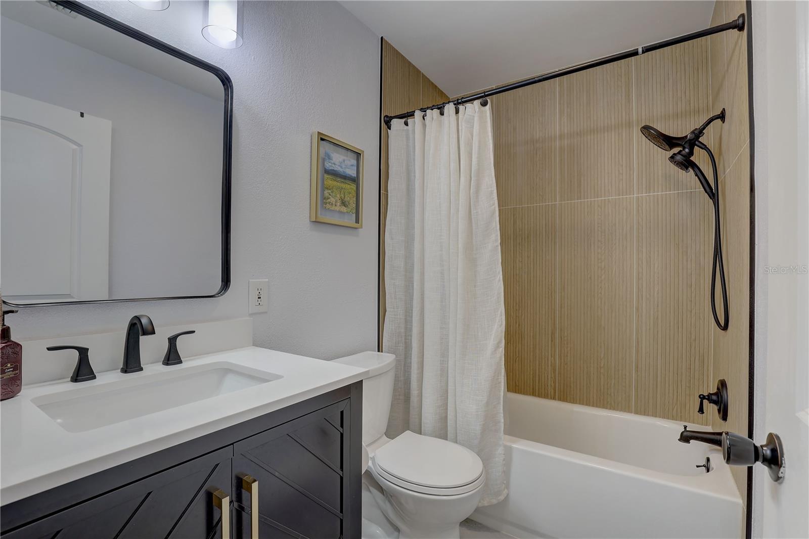 Image 27 of 45 For 8497 137th Street