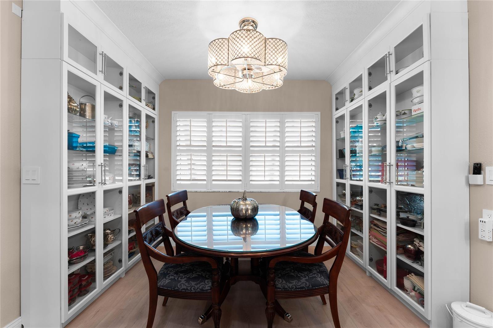 Image 20 of 65 For 848 Mandalay Avenue