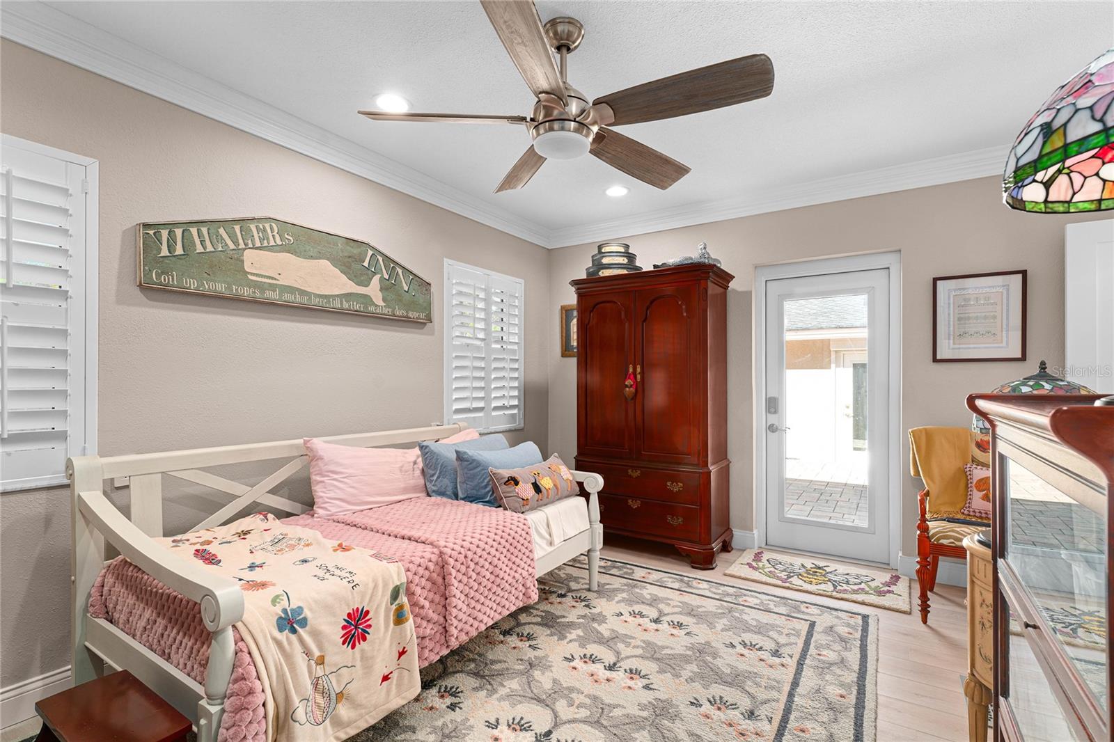 Image 37 of 65 For 848 Mandalay Avenue