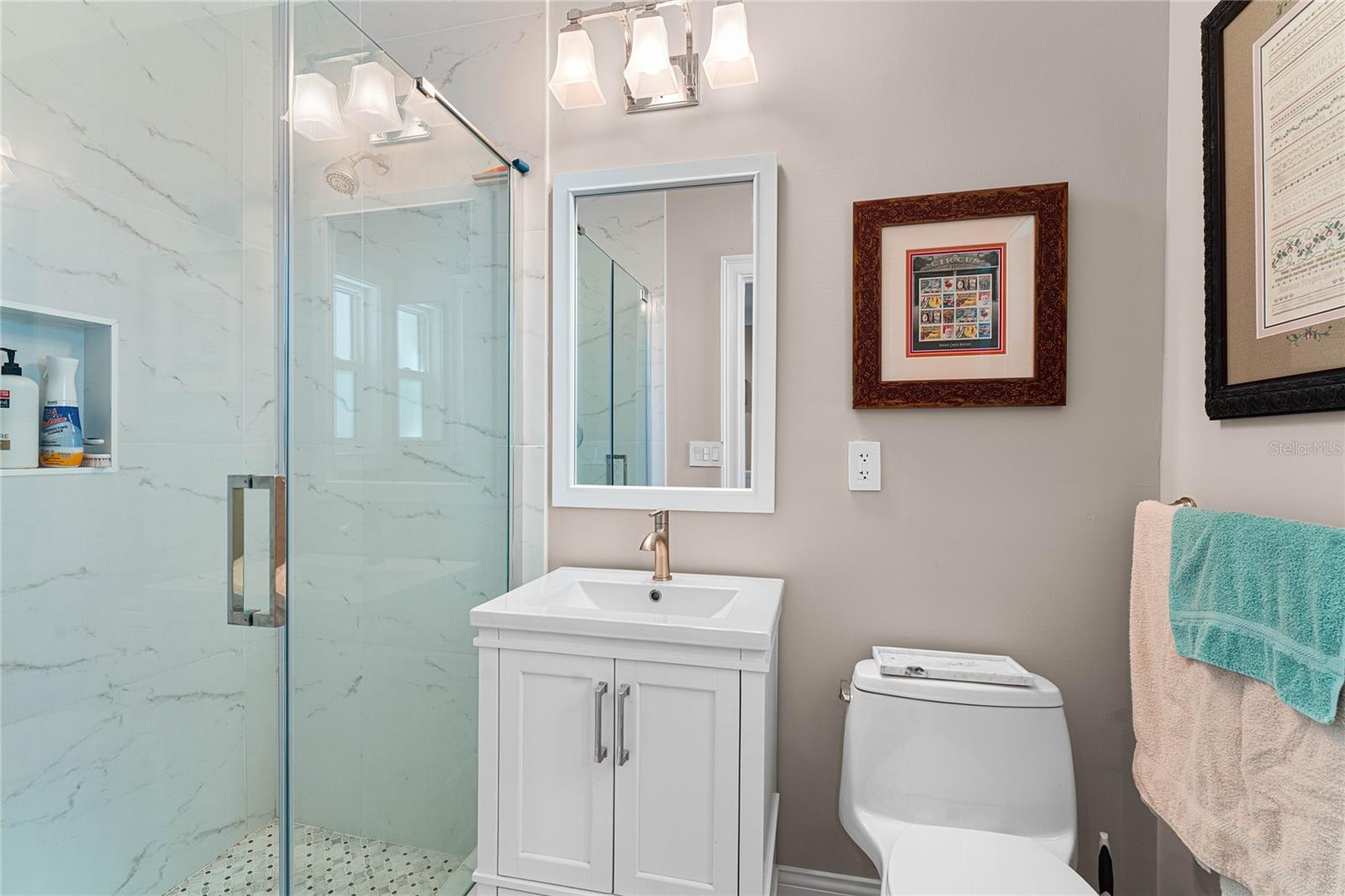 Image 38 of 65 For 848 Mandalay Avenue