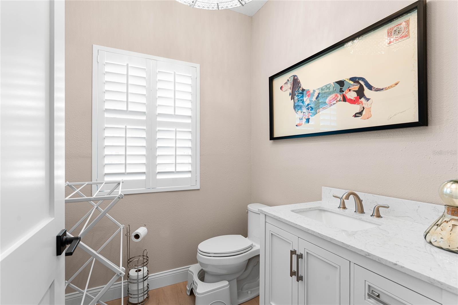 Image 42 of 65 For 848 Mandalay Avenue