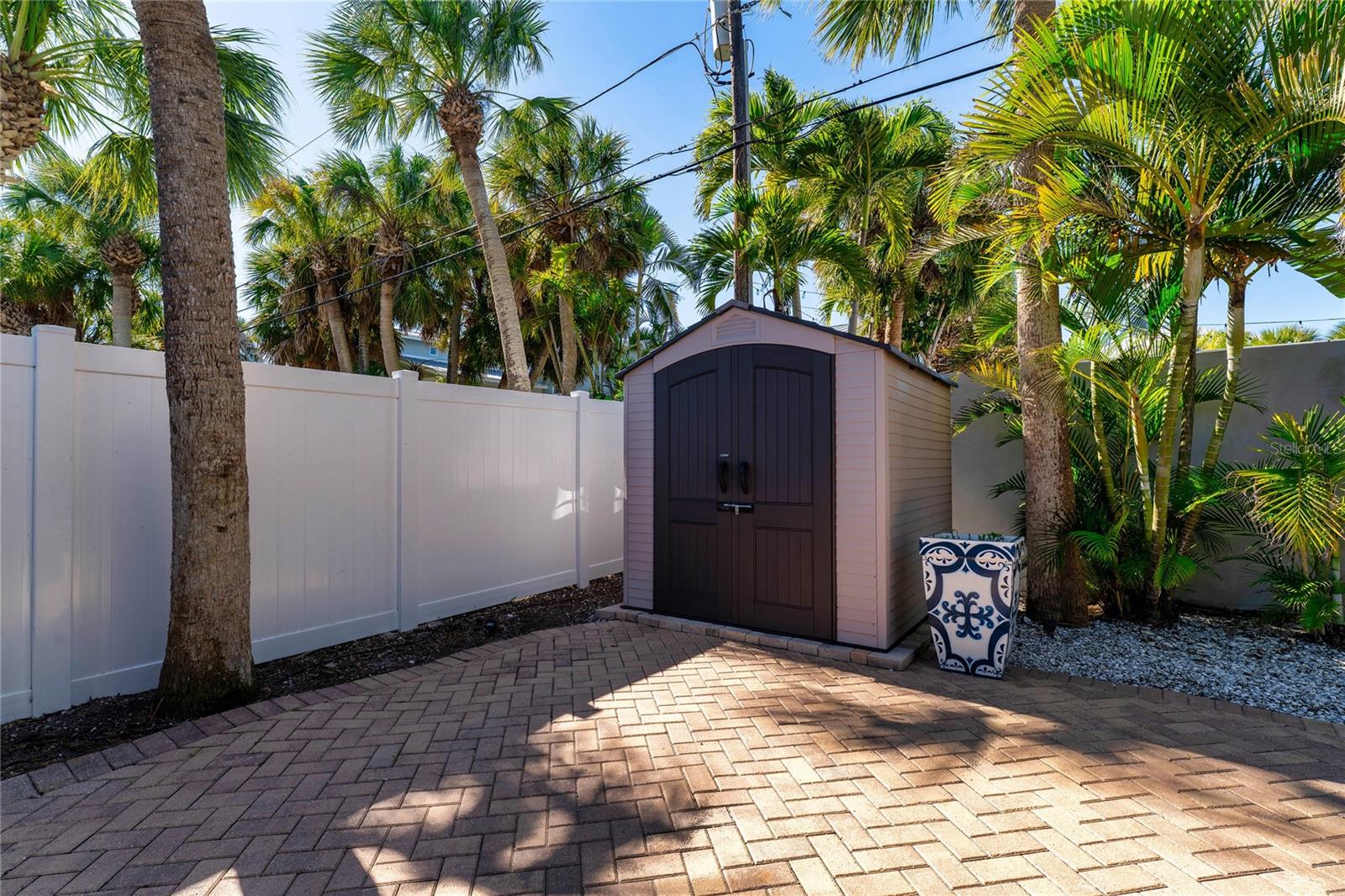 Image 60 of 65 For 848 Mandalay Avenue