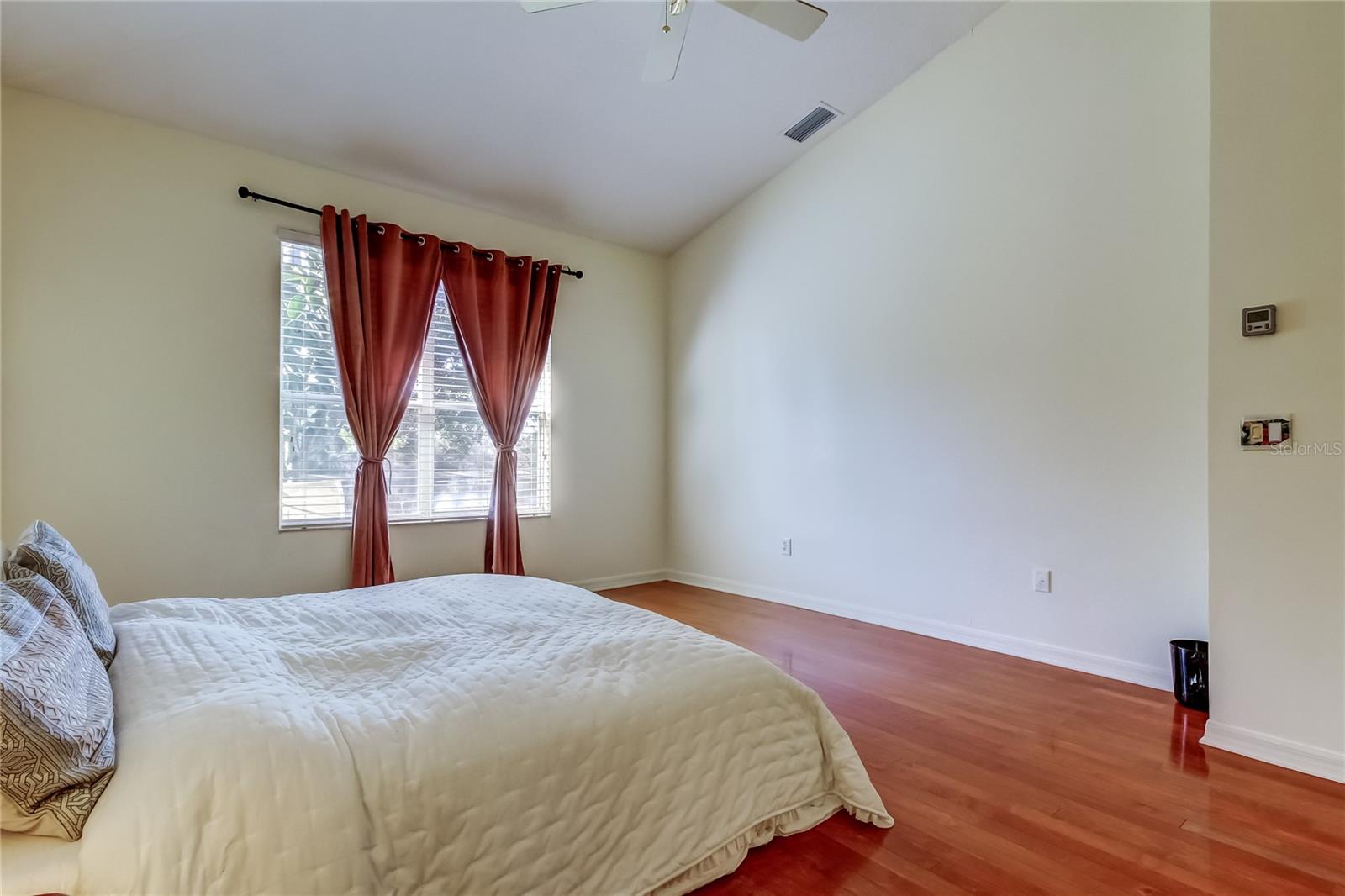 Image 27 of 78 For 3333 Brenford Place