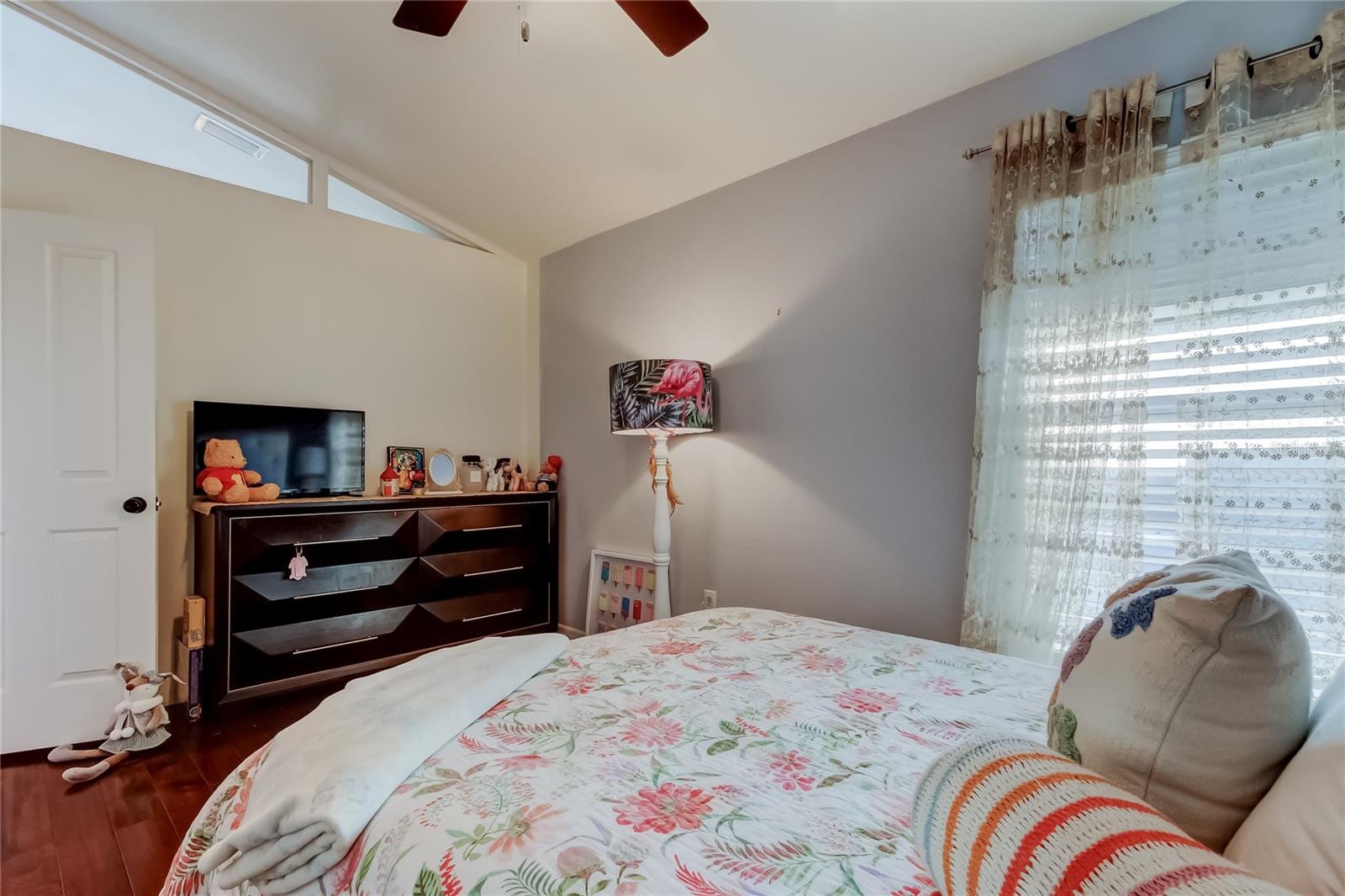 Image 35 of 78 For 3333 Brenford Place