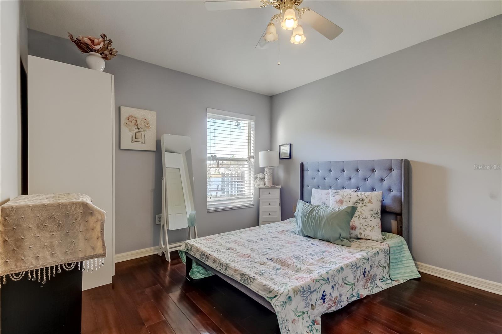 Image 38 of 78 For 3333 Brenford Place