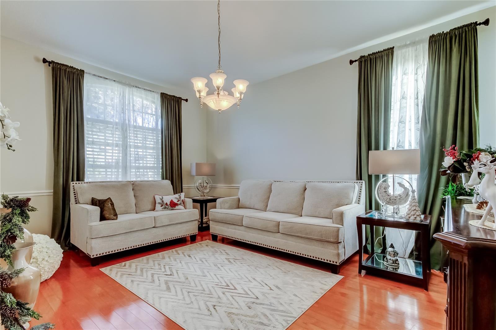 Image 4 of 78 For 3333 Brenford Place