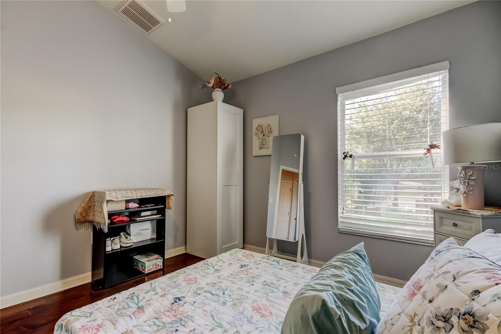 Image 40 of 78 For 3333 Brenford Place