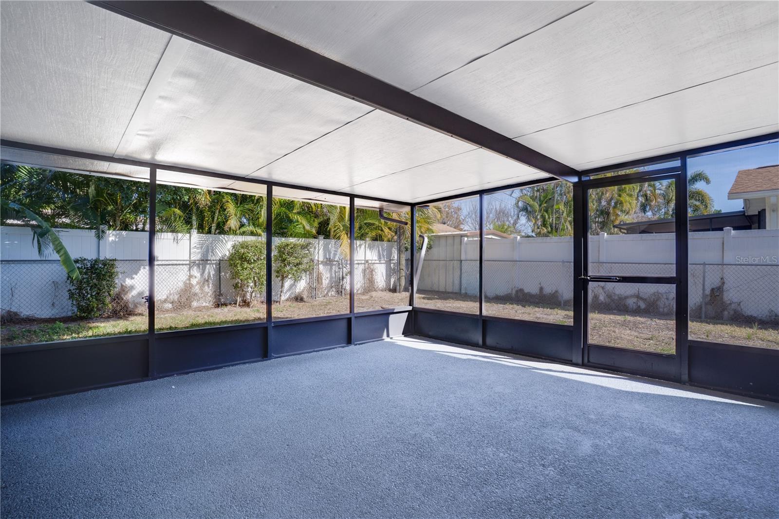 Image 27 of 35 For 13845 94th Avenue