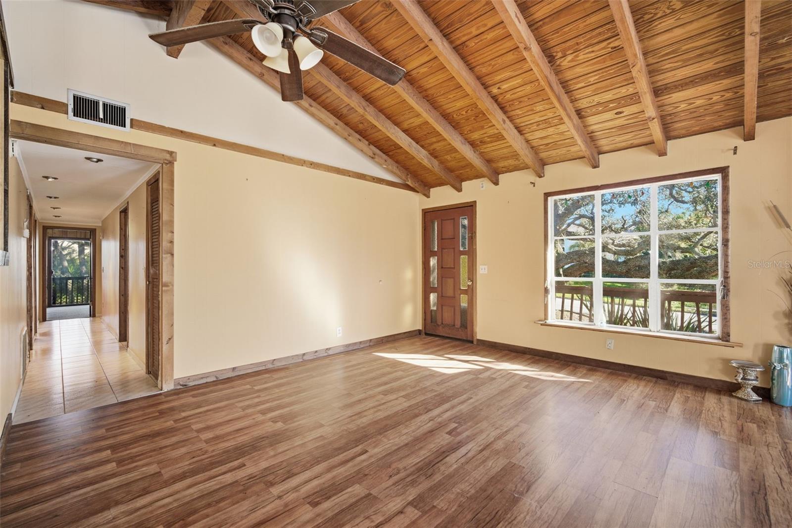 Image 11 of 75 For 1112 Florida Avenue