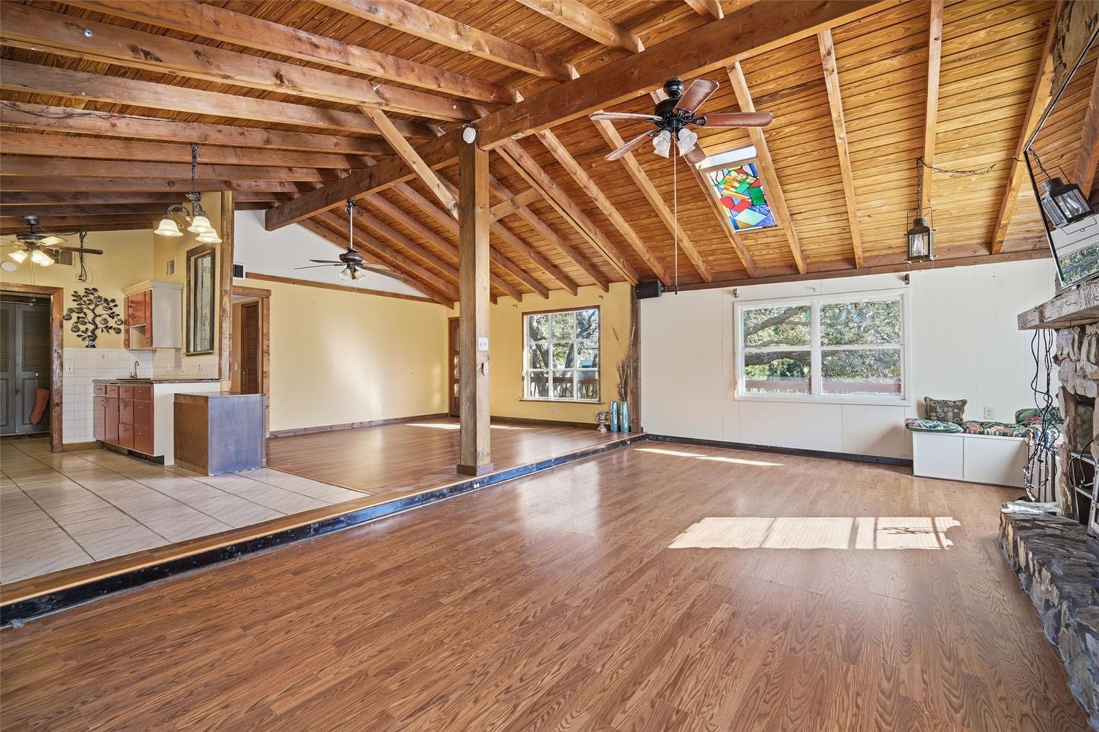 Image 12 of 75 For 1112 Florida Avenue