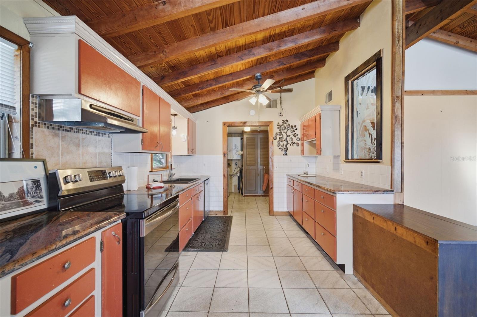 Image 16 of 75 For 1112 Florida Avenue