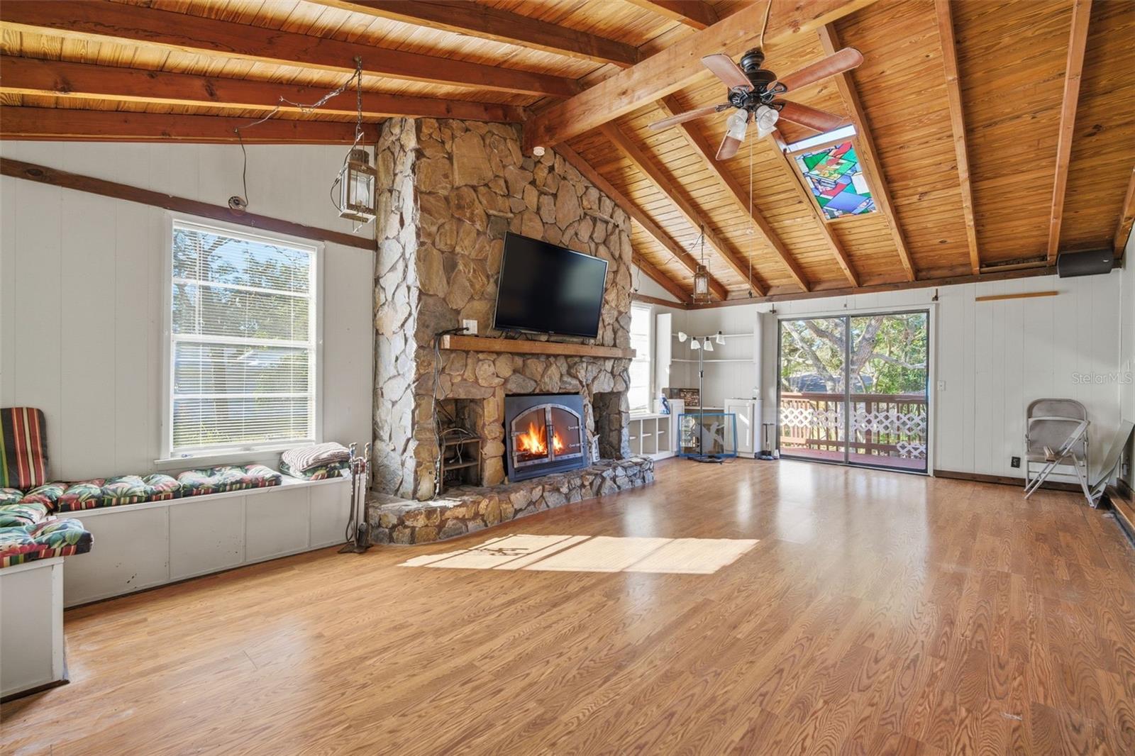 Image 7 of 75 For 1112 Florida Avenue