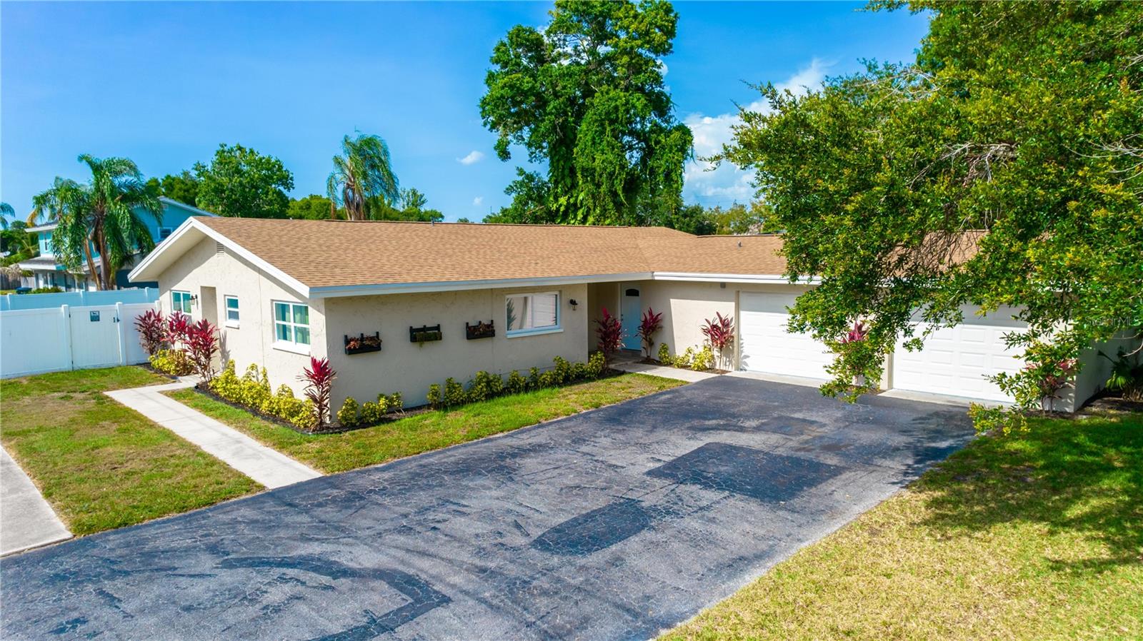 Details for 2589 Sunny Breeze Avenue, LARGO, FL 33770